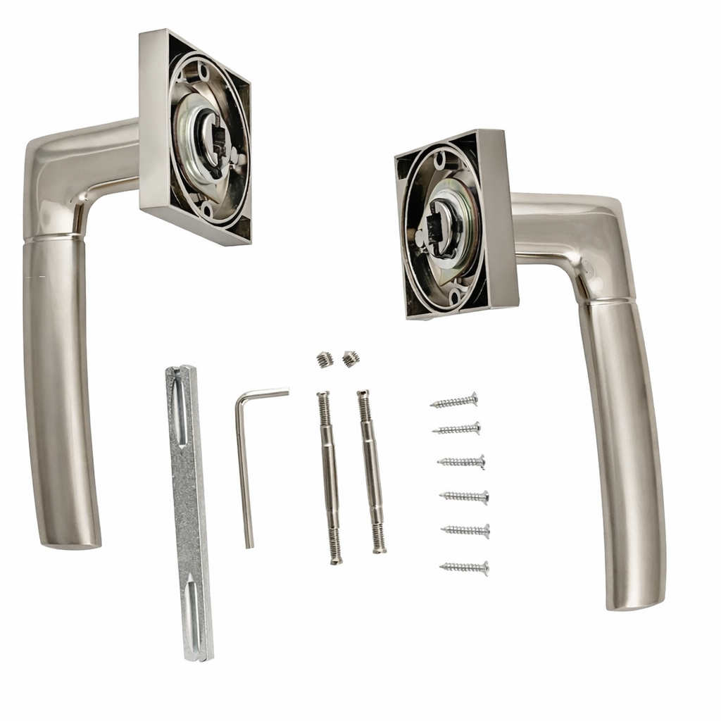 Klamka model Belenus '430' z ZAMAKU z kwadratowym szyldem w wykończeniu dwukolorowym do drzwi