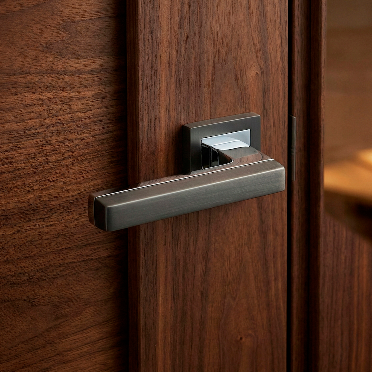 '848' Esus model handle with square zamak rose in two-tone graphite finish for '848' doors